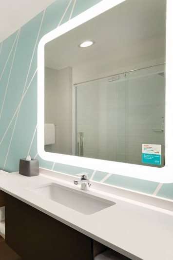 Hotel Avid Hotels Cedar Rapids South Arpt Area photo 4