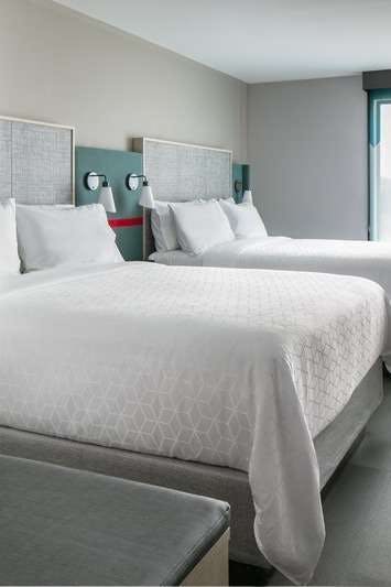 Hotel Avid Hotels Roseville Minneapolis North photo 2