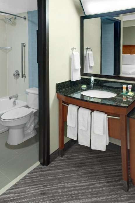 Hotel Candlewood Suites Birmingham Inverness photo 4