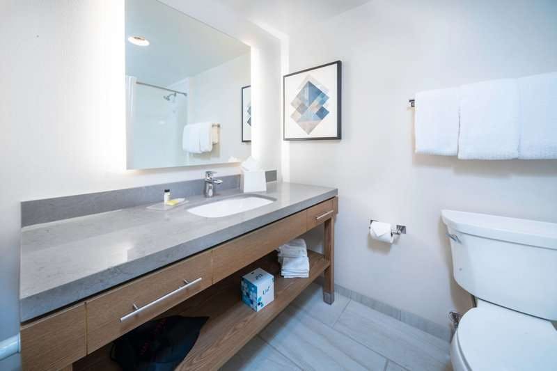 Hotel Candlewood Suites Charleston – Mt. Pleasant photo 3