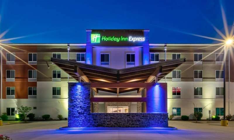 Holiday Inn Express & Suites Effingham