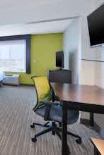 Hotel Holiday Inn Express & Suites Effingham photo 3