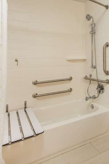 Hotel Holiday Inn Express & Suites Madison West Middleton photo 5