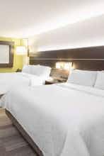Hotel Holiday Inn Express & Suites Madison West Middleton photo 2