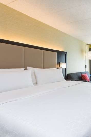 Hotel Holiday Inn Express Lorton photo 1