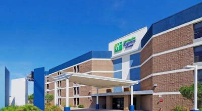 Holiday Inn Express & Suites Phoenix Tempe