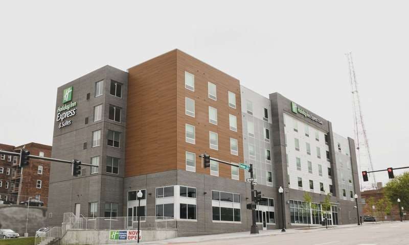 Holiday Inn Express & Suites Omaha Downtown Old Market
