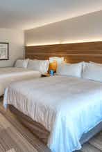 Hotel Holiday Inn Express & Suites Omaha Downtown Old Market photo 2