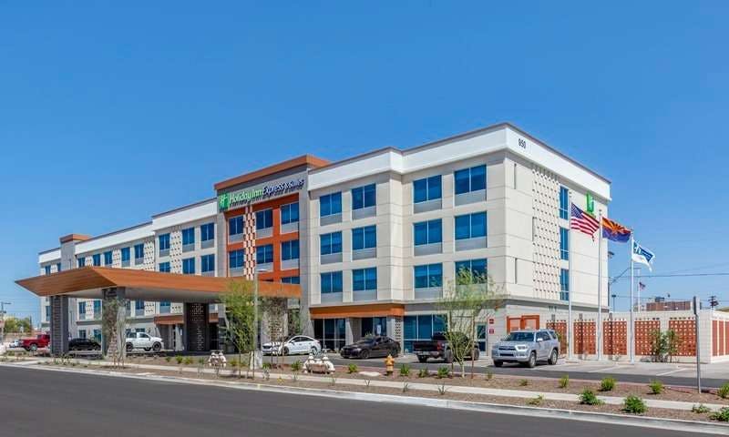 Holiday Inn Express & Suites Phoenix Dwtn State Capitol