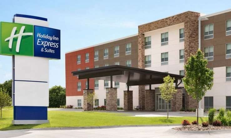 Holiday Inn Express & Suites Brunswick