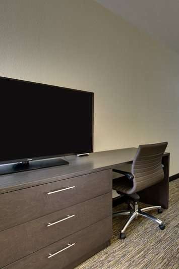 Hotel Candlewood Suites Wichita East photo 2