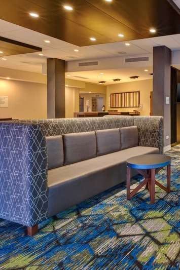 Hotel Holiday Inn Express & Suites Cedar Springs Grand Rapids N photo 3