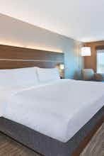 Hotel Holiday Inn Express & Suites Cedar Springs Grand Rapids N photo 1