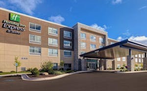 Holiday Inn Express & Suites Grand Rapids South Wyoming