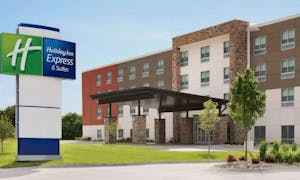 Holiday Inn Express & Suites Oak Grove