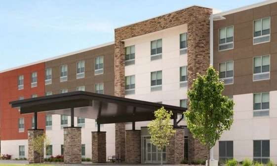 Holiday Inn Express & Suites Detroit Dearborn