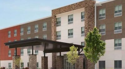 Holiday Inn Express & Suites Detroit Dearborn