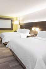Hotel Holiday Inn Express & Suites Detroit Dearborn photo 2