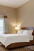 Hotel Candlewood Suites Fargo South Medical Center photo 1