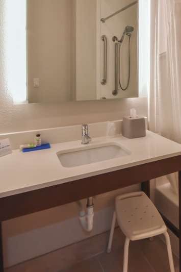 Hotel Holiday Inn Express & Suites Indianapolis Northwest photo 5