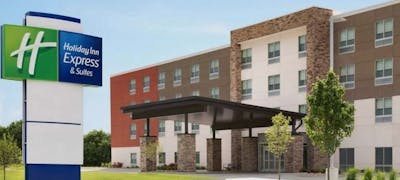 Holiday Inn Express & Suites Onalaska La Crosse Area