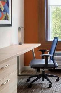 Hotel Holiday Inn Express & Suites Dayton East Beavercreek photo 3