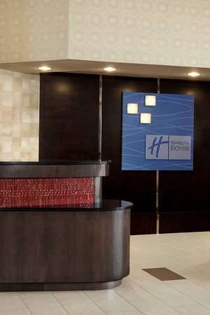 Hotel Holiday Inn Express & Suites Naples Downtown 5 Th Avenue photo 5