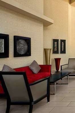 Hotel Holiday Inn Express & Suites Naples Downtown 5 Th Avenue photo 4