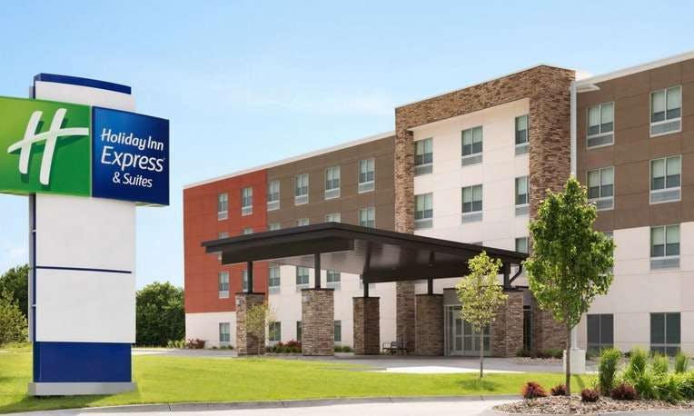 Holiday Inn Express & Suites Nebraska City