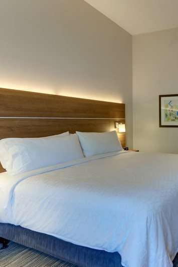 Hotel Holiday Inn Express & Suites Saugerties Hudson Valley photo 1