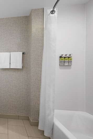 Hotel Holiday Inn Express & Suites Woodside Queens Nyc photo 4