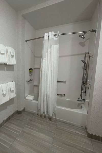 Hotel Holiday Inn Express & Suites Ft. Smith Airport photo 5
