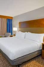 Hotel Holiday Inn Express & Suites Ft. Washington Philadelphia photo 1