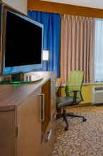 Hotel Holiday Inn Express & Suites Ft. Washington Philadelphia photo 3