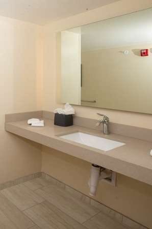 Hotel Candlewood Suites Cleveland South Independence photo 4