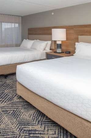 Hotel Candlewood Suites Cleveland South Independence photo 2