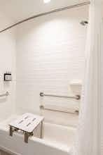 Hotel Avid Hotels Summerville photo 5