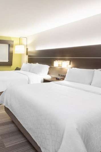 Hotel Holiday Inn Express Jamaica Jfk Airtrain Nyc photo 2