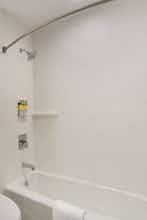 Hotel Holiday Inn Express Jamaica Jfk Airtrain Nyc photo 5