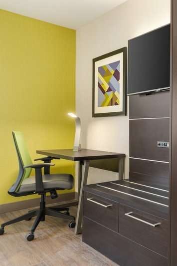 Hotel Holiday Inn Express Jamaica Jfk Airtrain Nyc photo 3