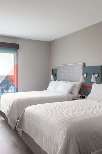 Hotel Avid Hotels Lancaster photo 2