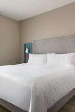 Hotel Avid Hotels Lancaster photo 1