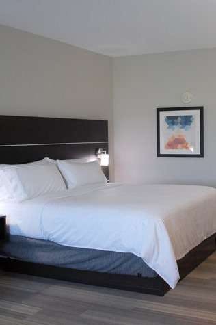 Hotel Holiday Inn Express & Suites White Hall photo 1