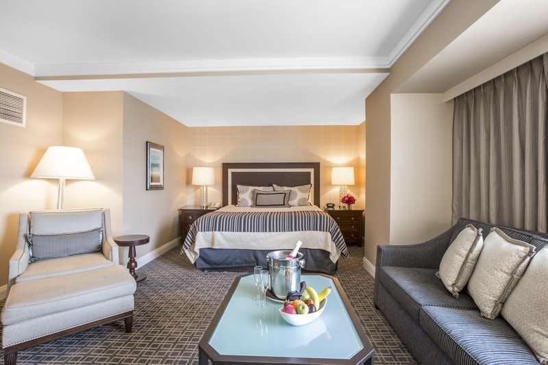 Hotel Omni LA at California Plaza photo 3