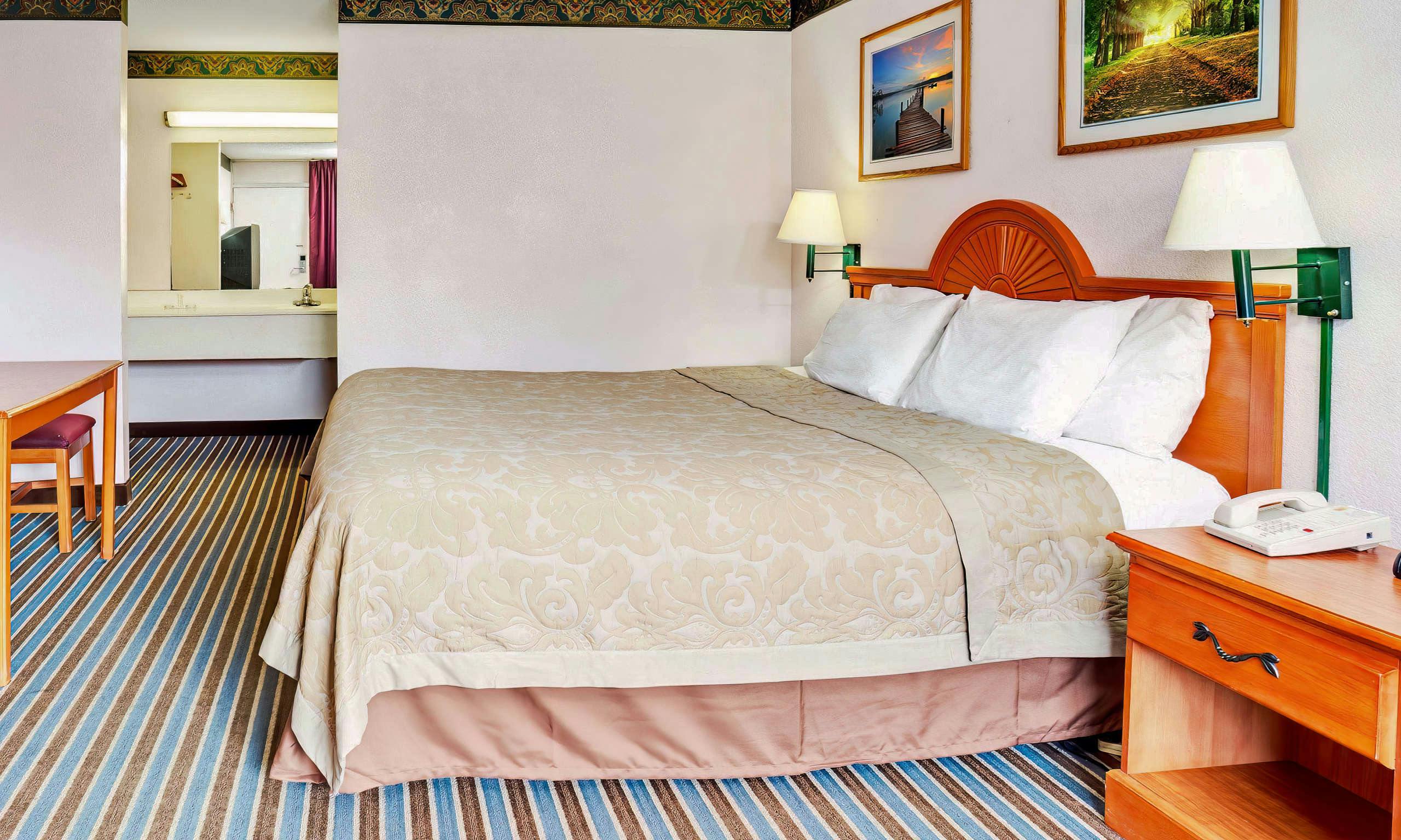 Magnuson Hotel Jacksonville