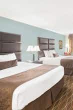 Hotel Baymont Inn and Suites Helen photo 2