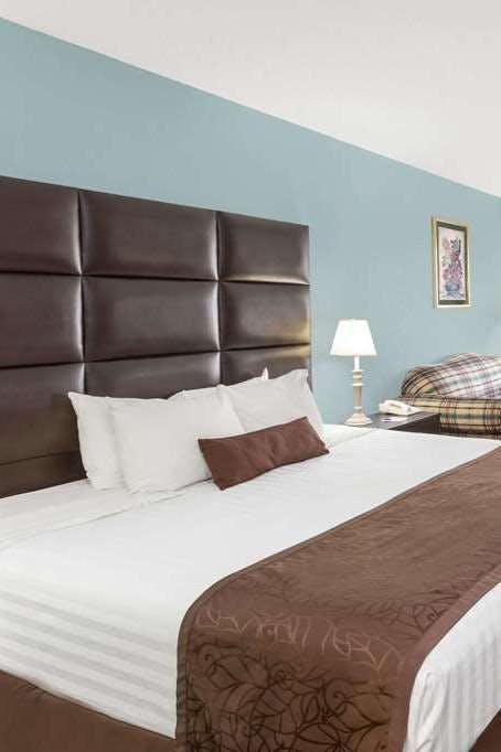 Hotel Baymont Inn and Suites Helen photo 1