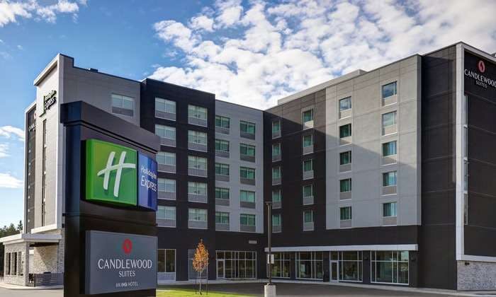 Holiday Inn Express Kingston West