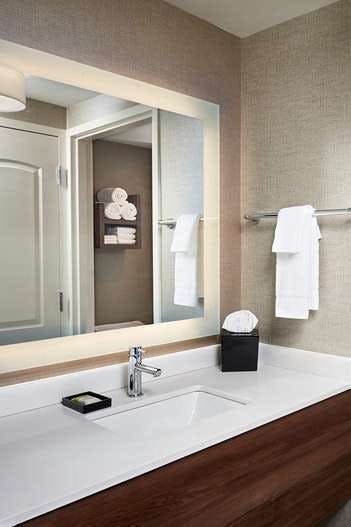 Hotel Staybridge Suites Niagara On The Lake photo 3