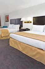 Hotel Days Inn & Suites by Wyndham Santa Rosa photo 2